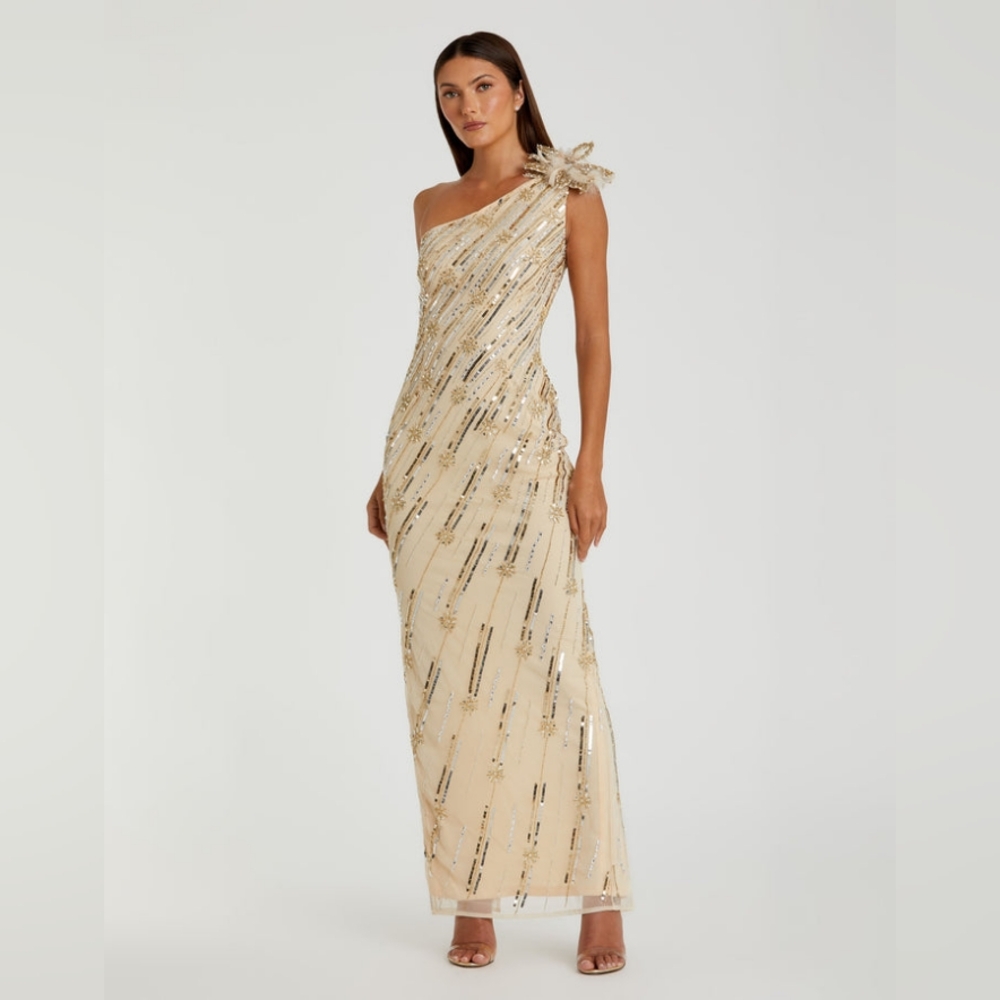Mac DuggalEmbellished Floral Detail One Shoulder Gown